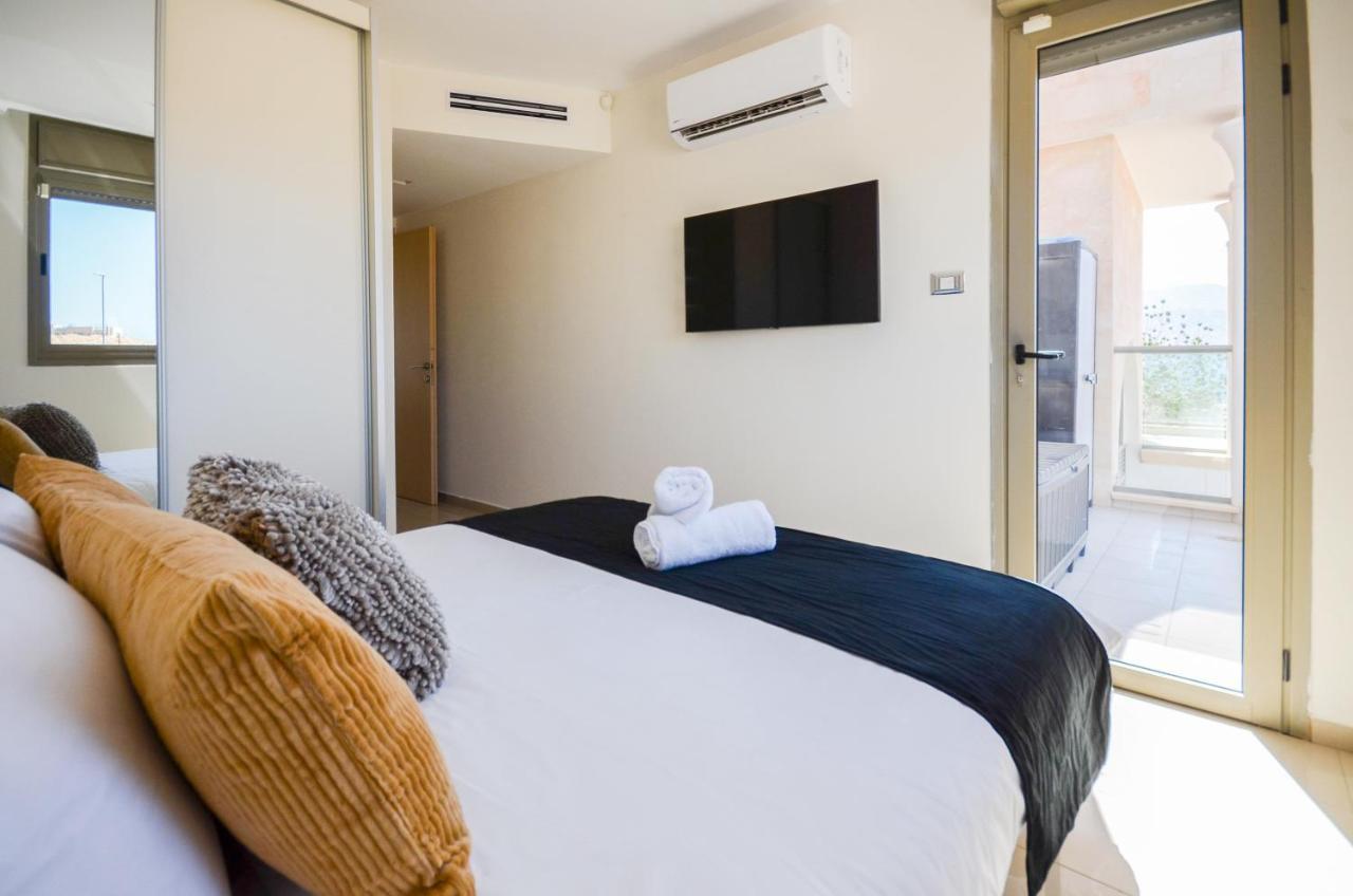 Apartamento Yalarent Eucalyptus 2Br & Balcony Apt Eilat Exterior foto